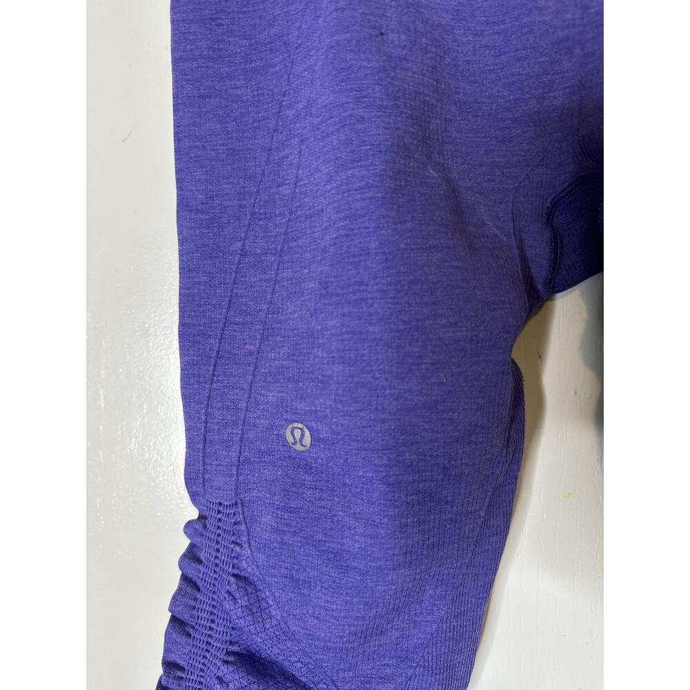 Lululemon Capri Leggings Womens 4 Purple Seamless Ruched Leg High Rise Yoga - Picture 4 of 5